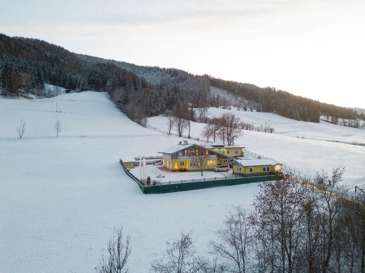 Vive Diem Haus im Ennstal Exterior photo