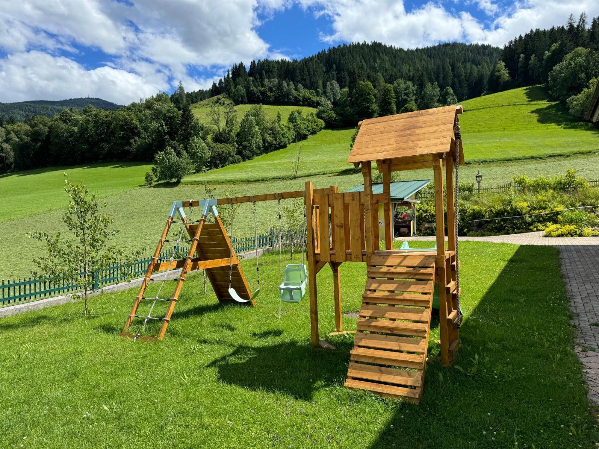Vive Diem Haus im Ennstal Exterior photo