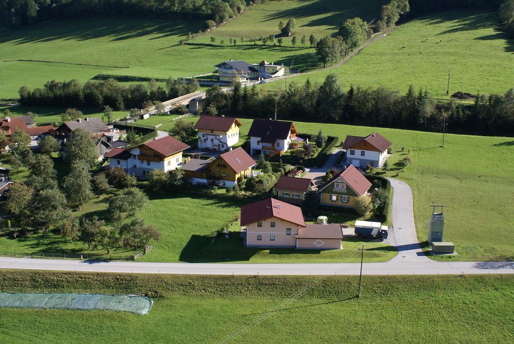 Vive Diem Haus im Ennstal Exterior photo