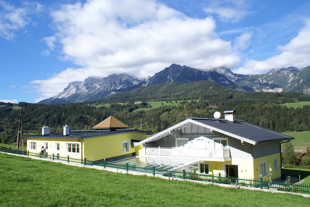 Vive Diem Haus im Ennstal Exterior photo